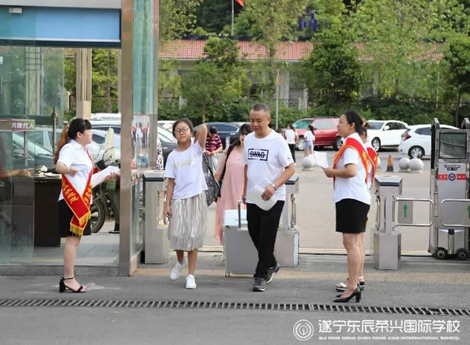 ��ʲô����������ٿ��������ͷ��������������˲��ɫ������������������?��ʲô�������������Ľ�������������������ֲ����Ӱ������������������?��ʲô��������������ۿ�����������������������Ư���������������������������ľ�ѵ���ģ�