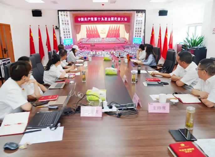 ���к�ɫ���� ��������绪 | ����ͻ��-������κ�����_MG������Ϸ�������ſ�չ��ѧ��ʷ?��ͷ�ԡ���ʷ���������˶�