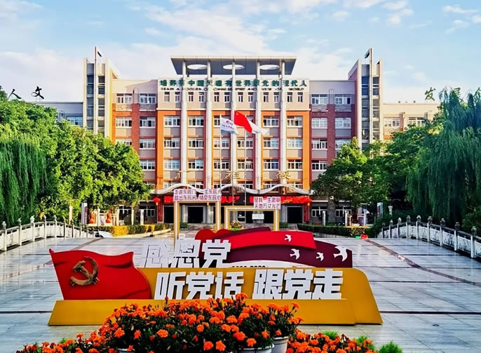 ��ʦ��������������������ȫ�� | ����ͻ��-������κ�����_MG������Ϸ���д�ѧ׼���������Ŷӡ�һ��ʦ�ʴ���أ�